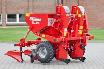 Посадочная машина ложечно-элеваторного типа GRIMME  GL 32 E