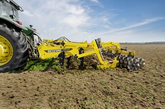 Долотообразный плуг Bednar TERRALAND TN 4000 PROFI D9R