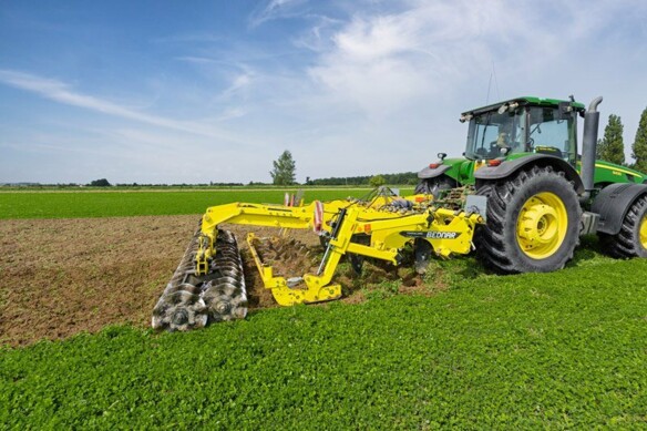 Долотообразный плуг Bednar TERRALAND TN 3000 PROFI D7R