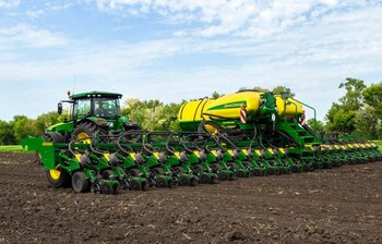 Сеялка точного высева John Deere DB37