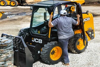 Мини-погрузчик JCB 175