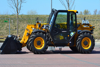 Телескопический погрузчик JCB 527-58