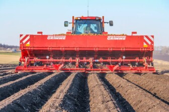 Посадочная машина ложечно-элеваторного типа GRIMME  GL 860