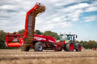 Двухрядный прицепной картофелеуборочный комбайн Grimme SELECT 200