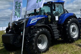 Колесный трактор LOVOL TN 3004