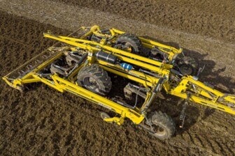 Долотообразный плуг Bednar TERRALAND TO 5000