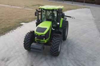 Колесный трактор Zoomlion PQ 2754