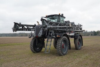 Самоходный опрыскиватель Berthoud Spectre BRUIN 4200